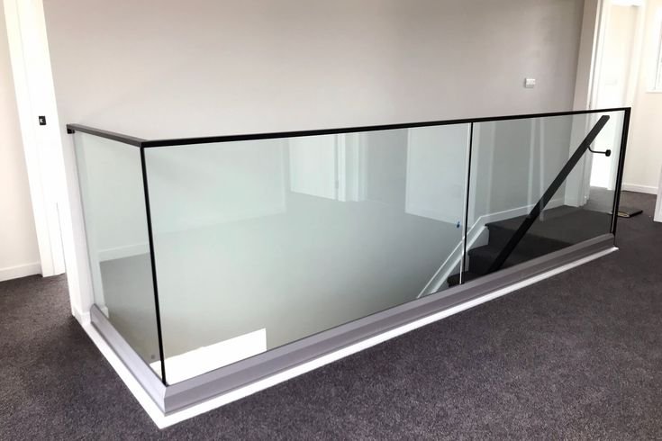 Glass Aluminium Channel Fixing